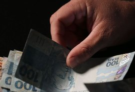 Governo propõe salário mínimo de R$ 1.294 em 2023, sem aumento real