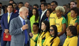 Lula assina decreto reajustando Bolsa Atleta em 10,86%