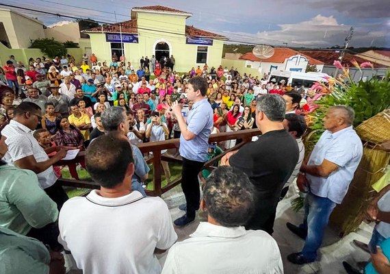 Logo após lançar pré-candidatura, Davi Filho visita cidades no Sertão de Alagoas