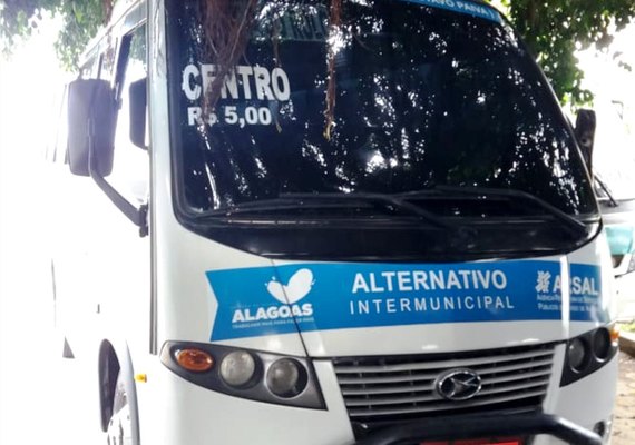 Arsal retira de circulação van que descumpria decreto governamental