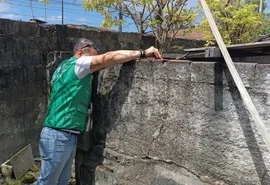 Empresa é autuada por lançar resíduos de concreto na rede de drenagem em Maceió