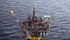 Plataformas de petróleo desativadas podem virar bases para pouso de foguete