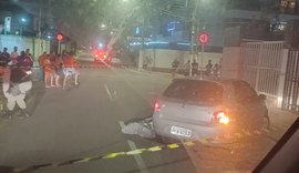 Idoso é assassinado a tiros enquanto chegava em casa, na Jatiúca