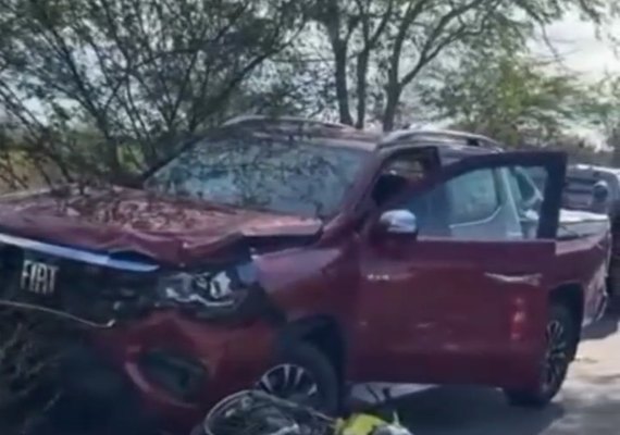 Acidente entre carro e moto deixa um morto e outro ferido em Delmiro Gouveia