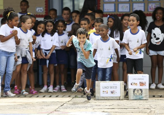 Propostas sobre Fundeb vitalício ganham força no Senado+