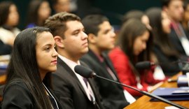 Inscrições para o programa Parlamento Jovem Brasileiro seguem até o fim de maio