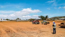 Alexandre Ayres acompanha início das obras do Hospital Regional do Médio Sertão em Palmeira dos Índios