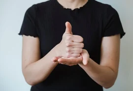 Eleições terão intérpretes de libras para auxiliar eleitores com deficiência auditiva