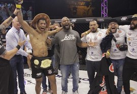 Alagoano John Snake defende cinturão no maior evento de MMA da América Latina e almeja UFC