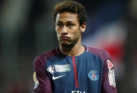 Ele cospe no PSG, diz ex-campeão do mundo pela França sobre Neymar