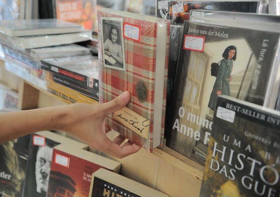 Pequenas livrarias mantêm vendas apostando no atendimento personalizado
