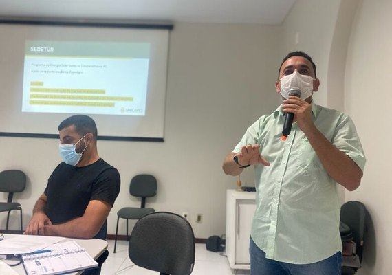 Unicafes-AL oferta curso focado no aprimoramento comercial das cooperativas
