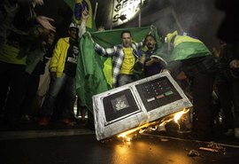 Apoiadores de Bolsonaro atacam Nordeste após a eleição