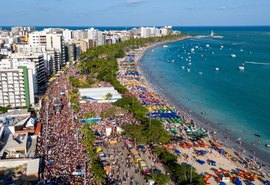 Alagoas entra em clima de Carnaval e celebra folia por todo o estado
