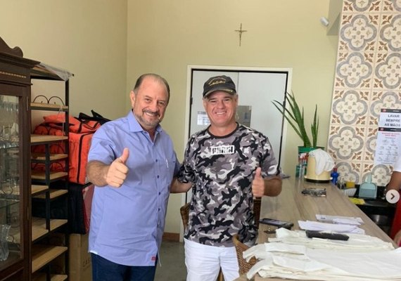 Deputado se reúne com possível candidato de Bolsonaro ao governo