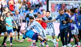 Fifa anuncia punições a Argentina e Paredes após confusões na final da Copa do Mundo