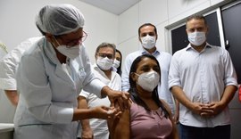 Mais de 25 mil doses da vacina são destinadas aos 102 municípios