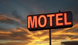 Mulher foge de motel após ser agredida e ameaçada por companheiro em Maceió