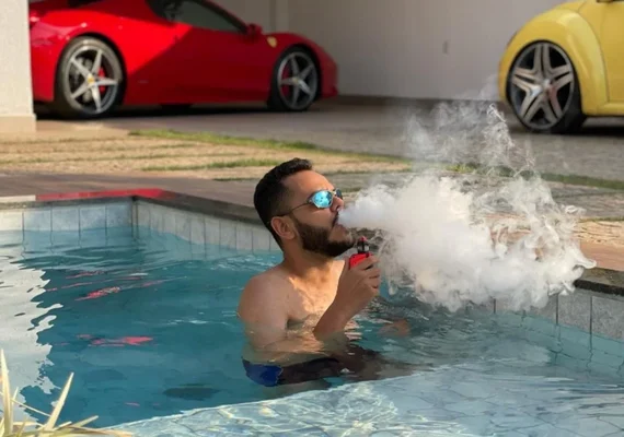 Carrões e vida de luxo: Youtuber com 4 mi de seguidores é preso por lavagem de dinheiro