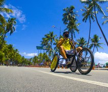 Orla de Ponta Verde recebe edição do Projeto Bike Sem Barreiras neste domingo (29)