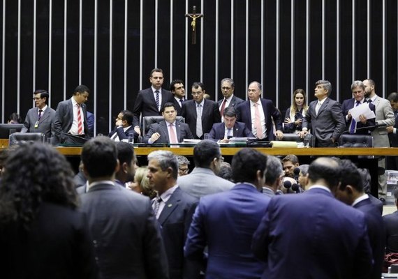 Congresso aprova Orçamento com fundo eleitoral para 2020