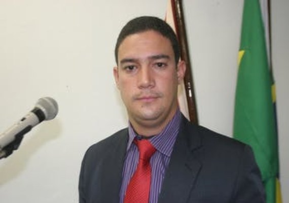 Fiscalização de abastecimento de água deflagra guerra entre presidente da Câmara e procurador geral de Penedo