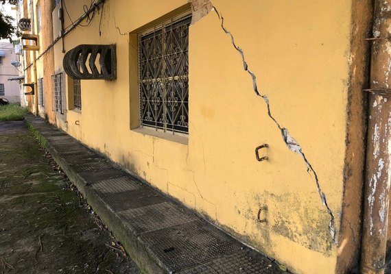 Defesa Civil enfrenta problemas para demolir casas com rachaduras em Maceió