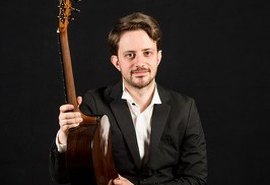 Músico italiano participa de festival de violão da UFAL