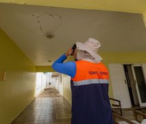 Defesa Civil de Maceió faz visita a imóveis próximos de áreas afetadas pela Braskem