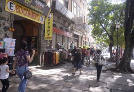 Vendas no comércio varejista crescem 1,6% em 2025, aponta IBGE