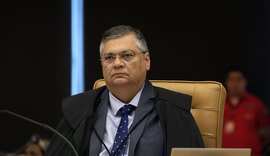 Ministro proíbe repasse de emendas para Eduardo Bolsonaro e Ramagem