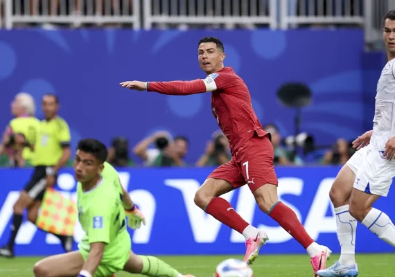 Portugal goleia Uzbequistão por 5 a 0 e encaminha vaga no mata-mata