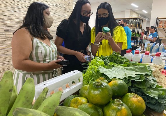 Unicafes quer aumentar participação de produtos da agricultura no mercado alimentício