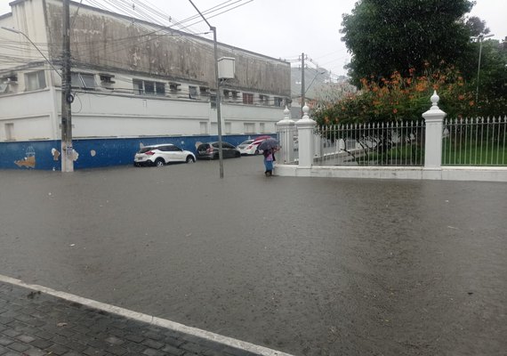 Aviso meteorológico da Semarh prevê risco de alagamentos em Alagoas