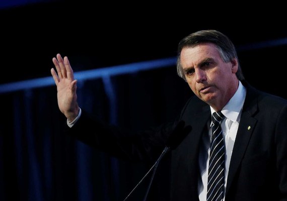Bolsonaro usa ameaça de volta do PT para tentar apoio no Congresso