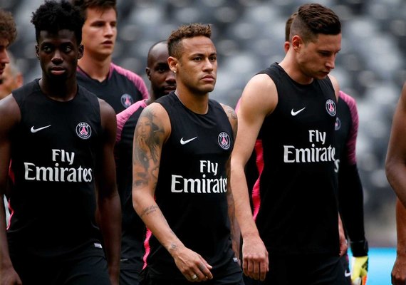 Após polêmicas, Neymar vai em busca do tempo perdido no PSG