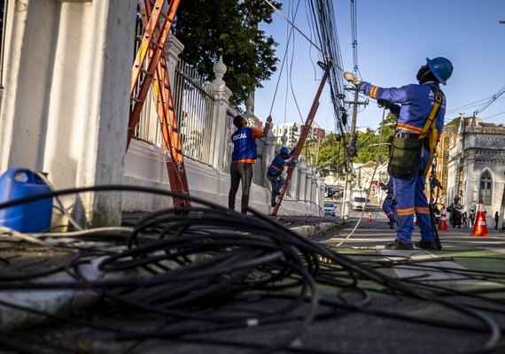 Projeto Poste Limpo já organiza mais de 64 km de cabos em Maceió