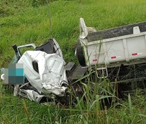 Motorista morre após tombamento de caminhão em Rio Largo