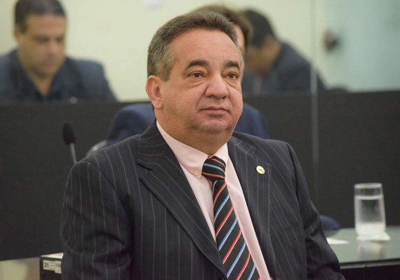 Deputado solicita que hospital de Rio Largo seja destinado a pacientes com Covid-19