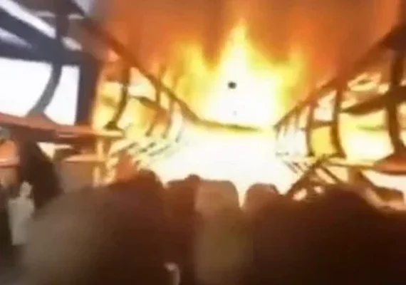 Vídeo: Trem pega fogo no Centro de São Paulo e paralisa linhas de metrô