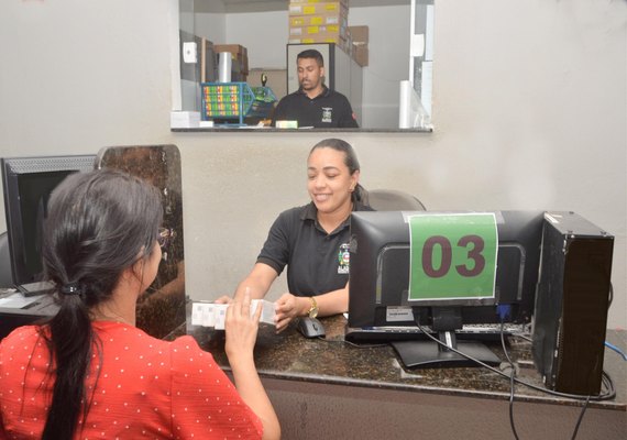 Assistência farmacêutica terá horário de atendimento alterado nesta sexta-feira (24)