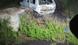 Corpos carbonizados são encontrados em veículo em Marechal Deodoro