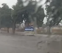 Chuvas alagam conjuntos habitacionais em Rio Largo