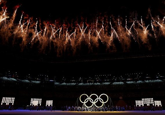 Cerimônia de abertura dos jogos olímpicos celebra diversidade e faz homenagens