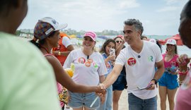 Rafael Brito garante perdão das dívidas dos empreendedores da faixa de areia das praias de Maceió