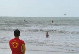 Criança de 10 e jovem de 13 anos se afogam na praia do Francês