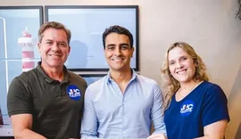 JHC “fura bolha” de Lira e fecha apoio com prefeito e deputado federal