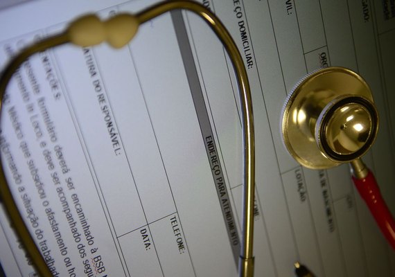 Doze planos de saúde têm comercialização suspensa a partir de hoje