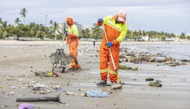 Prefeitura já recolheu mais de 3.400 toneladas de lixo nas praias de Maceió