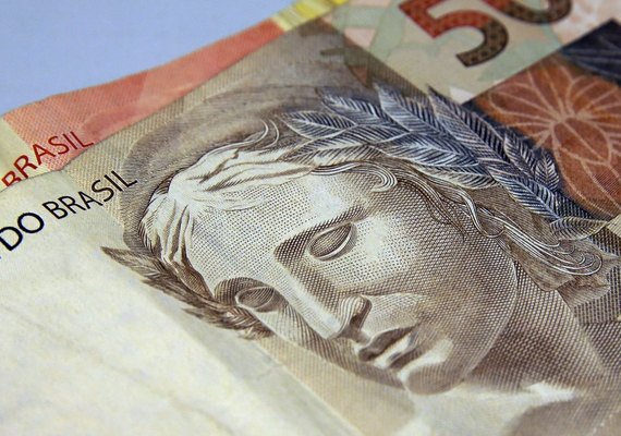 Beneficiários com NIS final 9 recebem hoje Auxílio Brasil